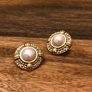 Vintage ear clip 1980s